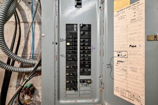 30 Electrical Panel.jpg