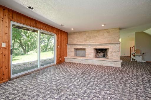 19 LL Family Room I.jpg
