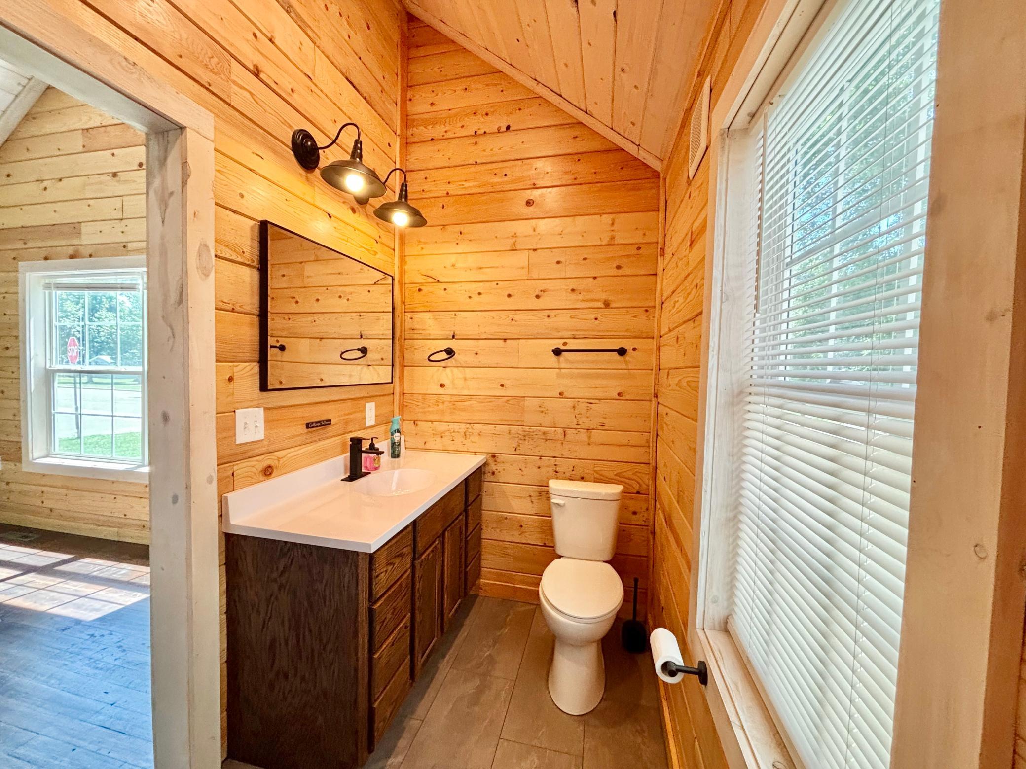 14x5 Bathroom