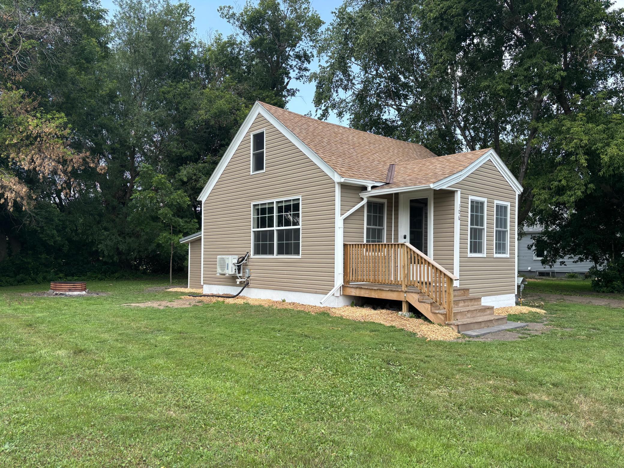 106 1st Street SW, Eagle Bend
