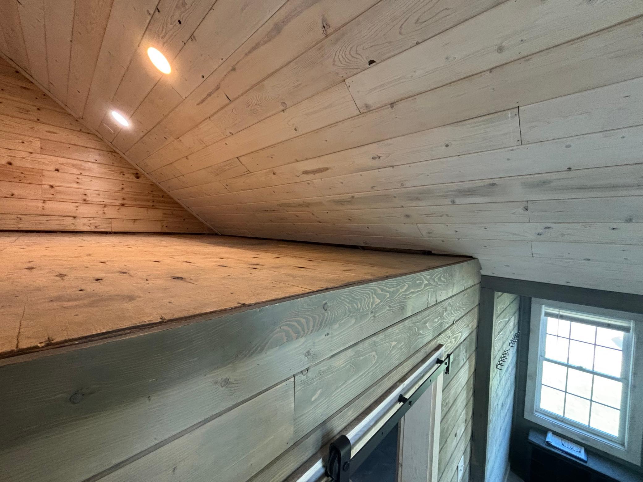 Extra Storage/Loft space above Bedroom
