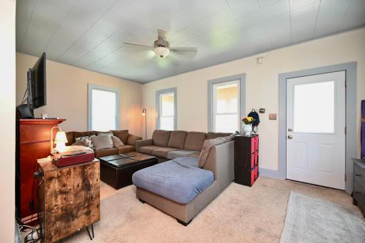 617 W Howard Street, Winona, MN 55987