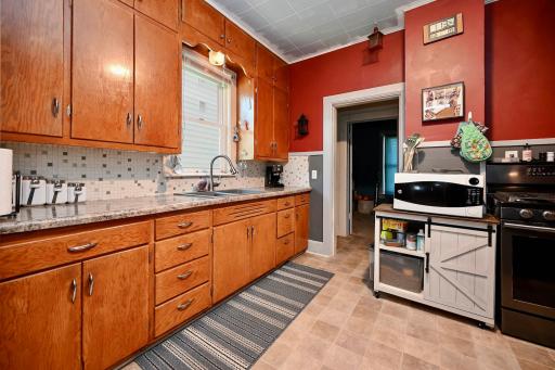 617 W Howard Street, Winona, MN 55987