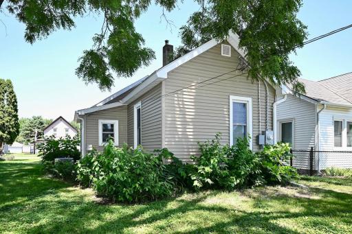 617 W Howard Street, Winona, MN 55987