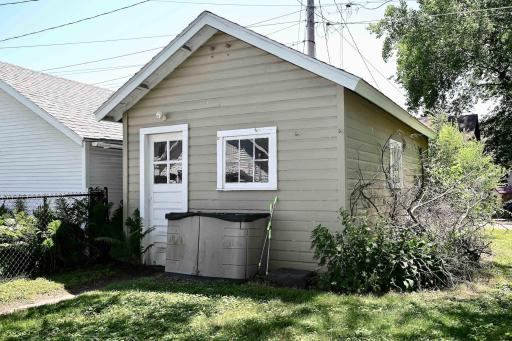 617 W Howard Street, Winona, MN 55987