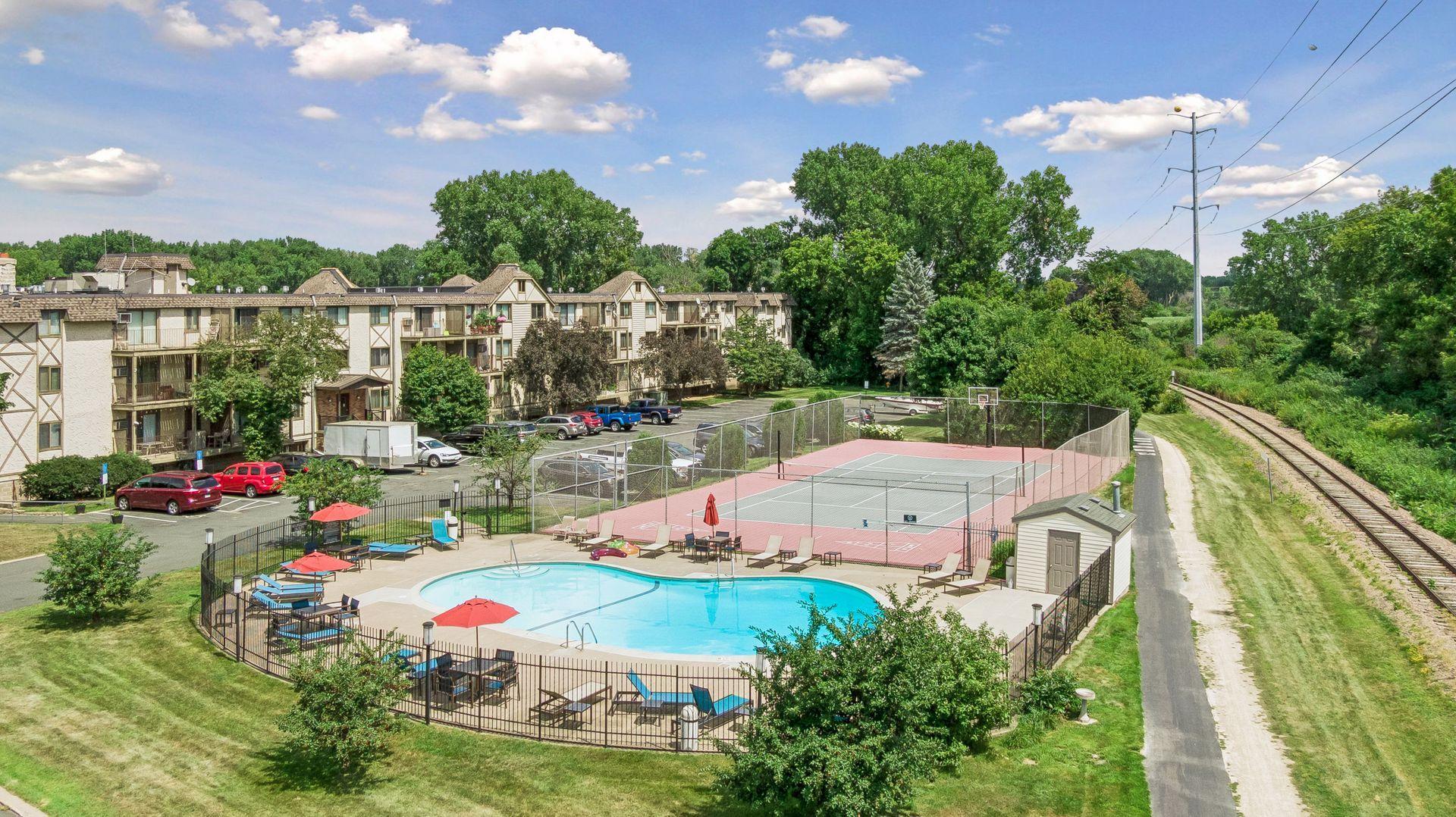 7111038