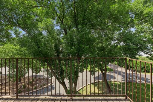 1304 W Medicine Lake Drive, 320, Minneapolis, MN 55441
