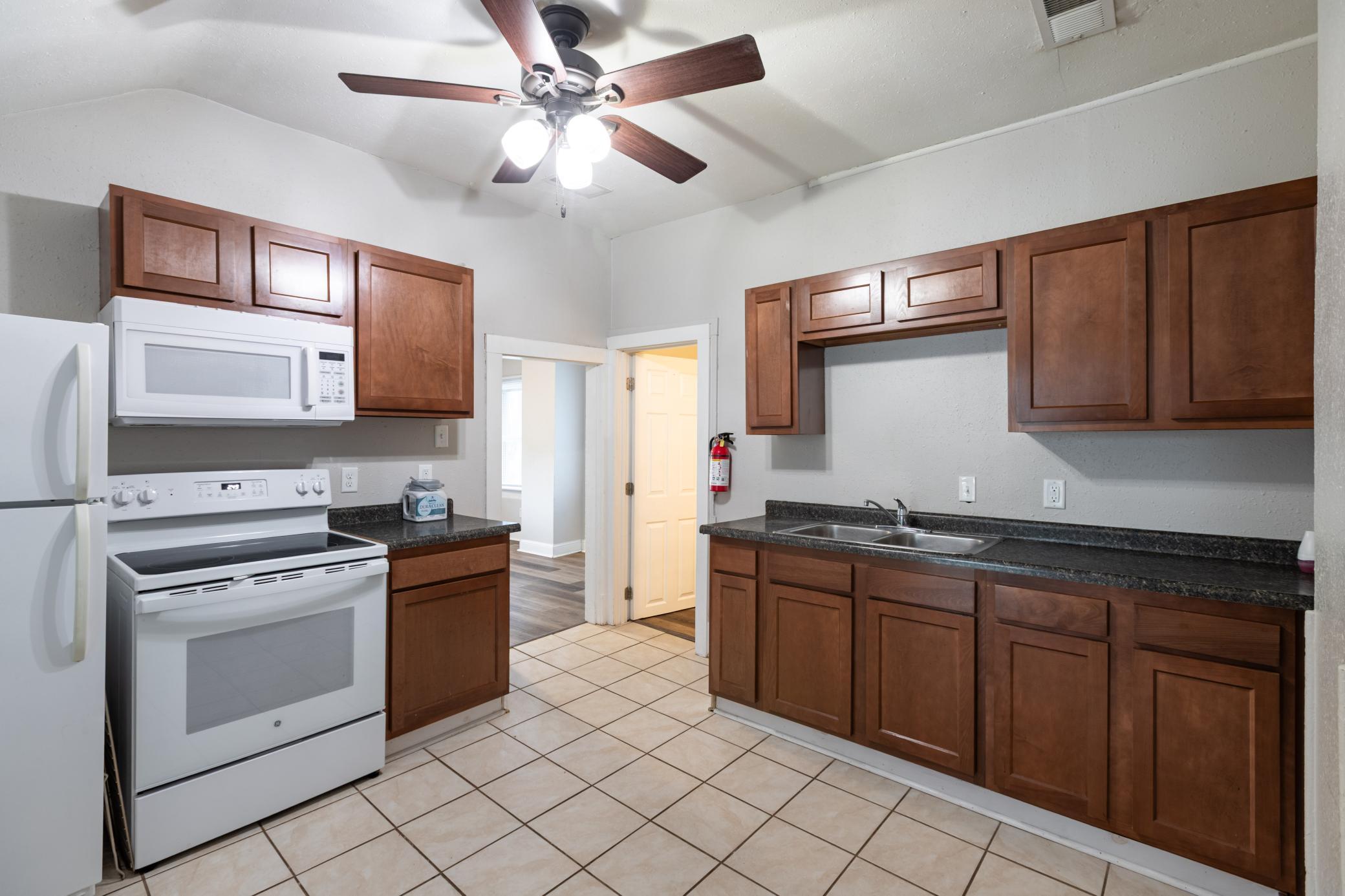 Upper level unit large kitchen