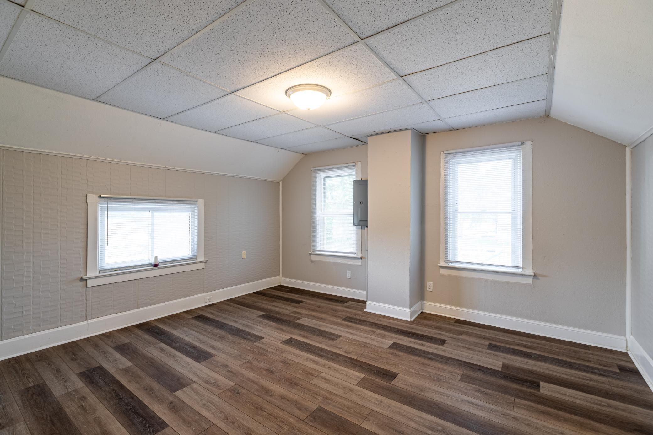 Upper unit with LVP flooring