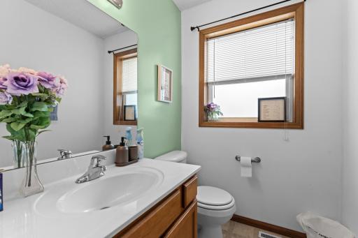 805 3rd Avenue NE, Plainview, MN 55964