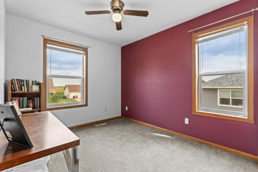 805 3rd Avenue NE, Plainview, MN 55964