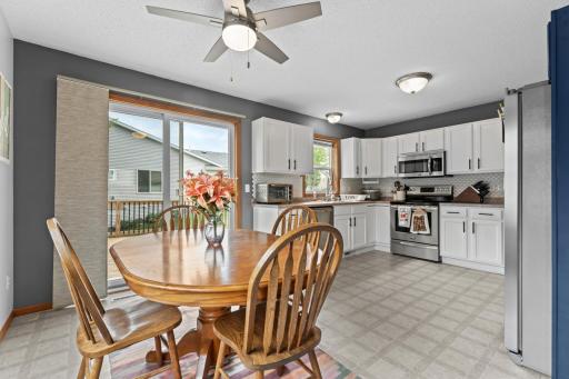 805 3rd Avenue NE, Plainview, MN 55964