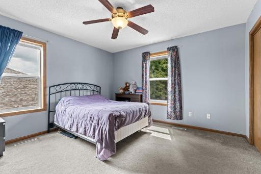 805 3rd Avenue NE, Plainview, MN 55964