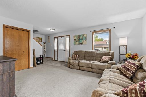 805 3rd Avenue NE, Plainview, MN 55964
