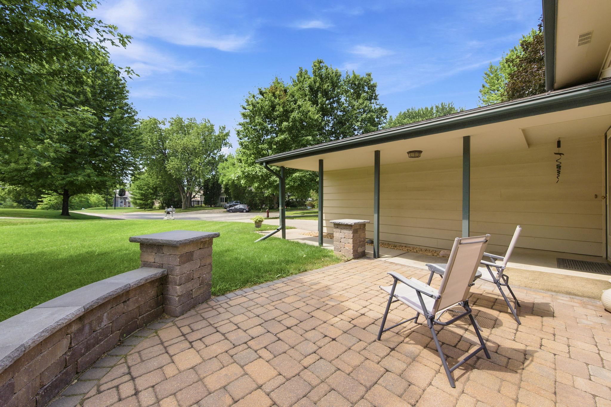 Lovely neighborhood and nice curb appeal!