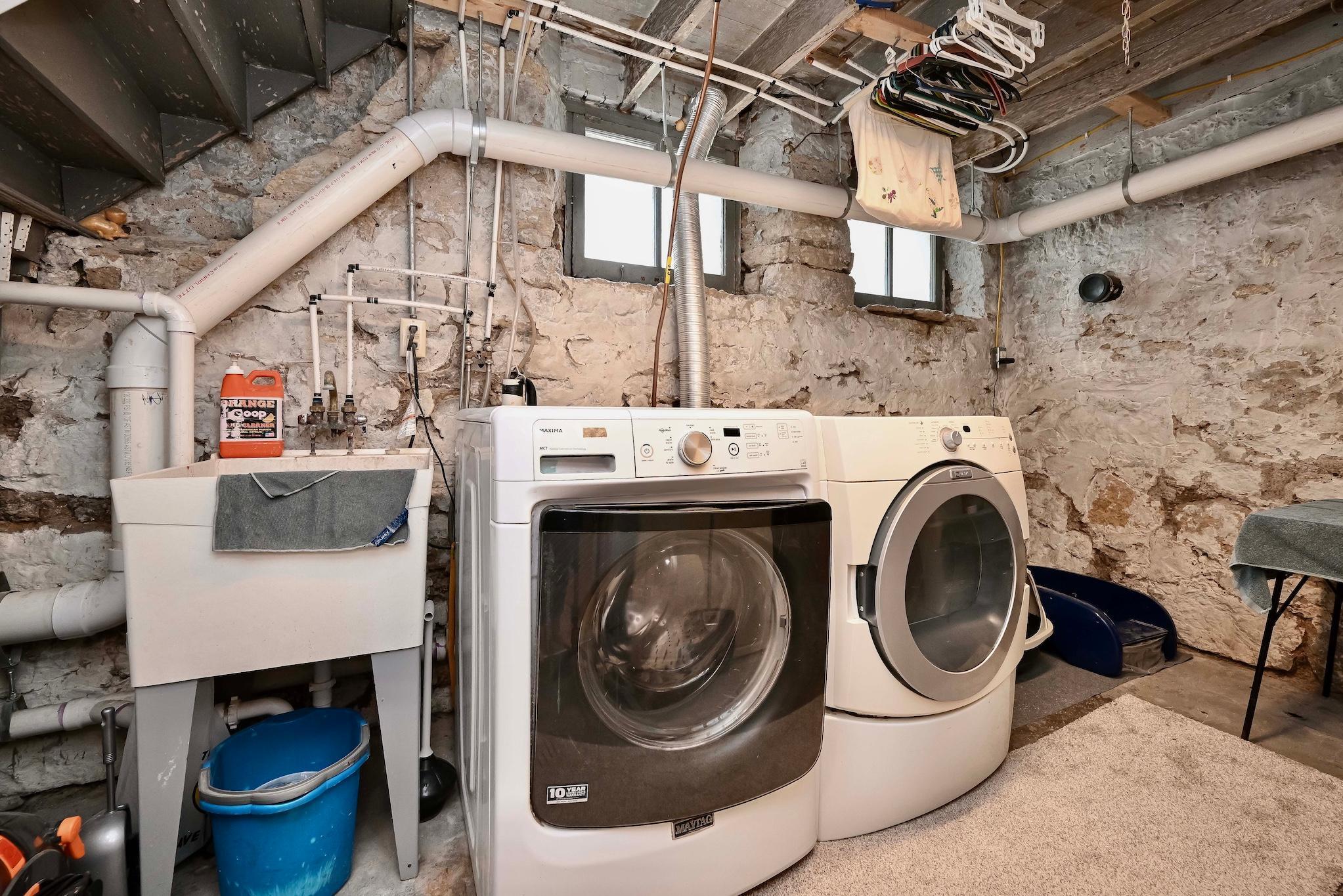 33 LL Laundry Area.jpg