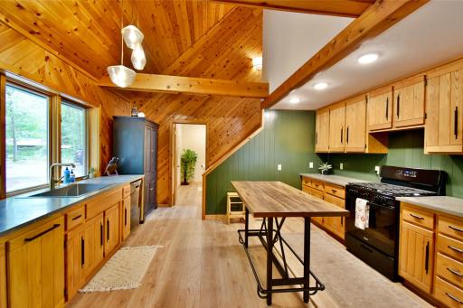 27302 Ridgewood Drive, Merrifield, MN 56465