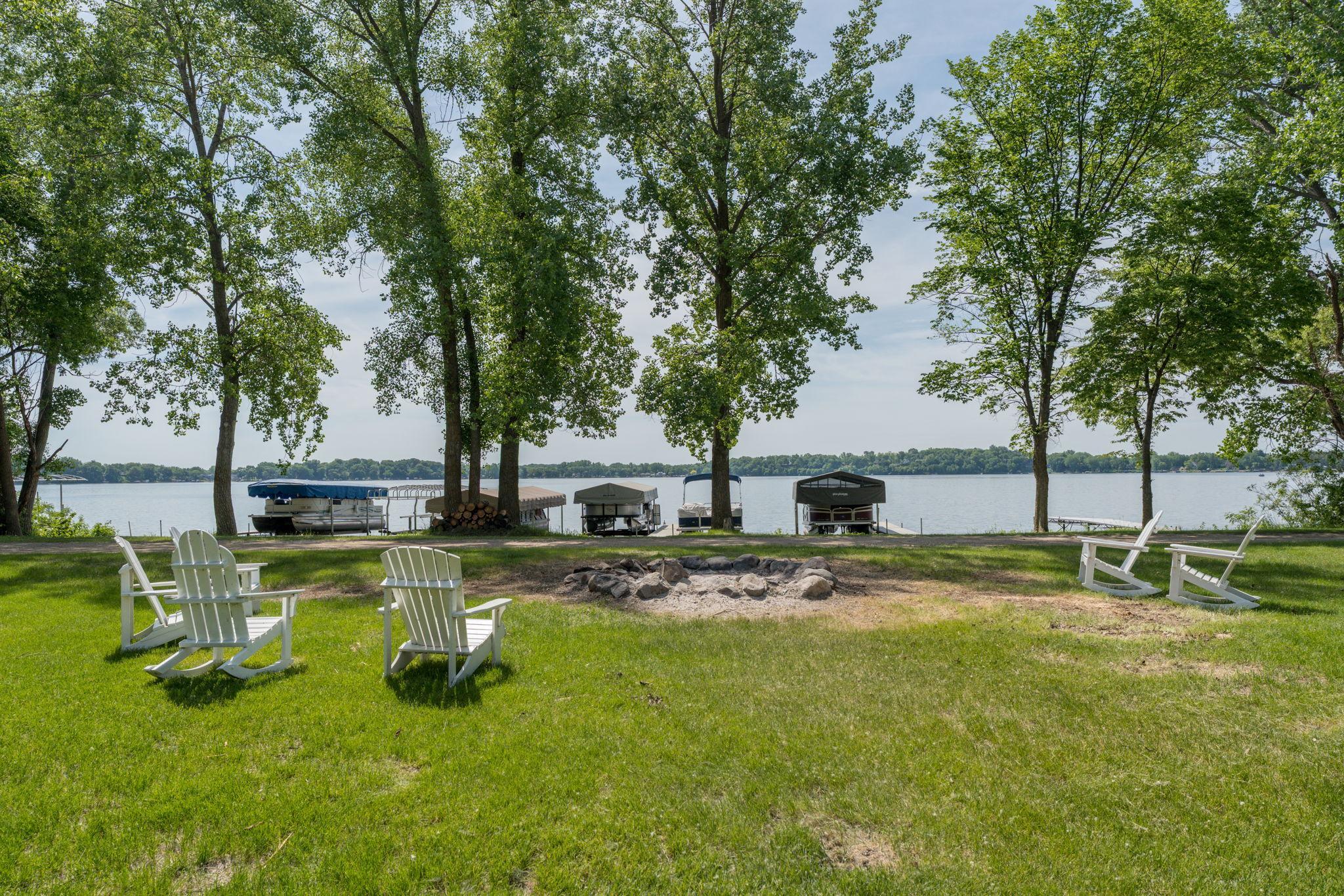 65-web-or-mls-6105-shamrock-dr.jpg