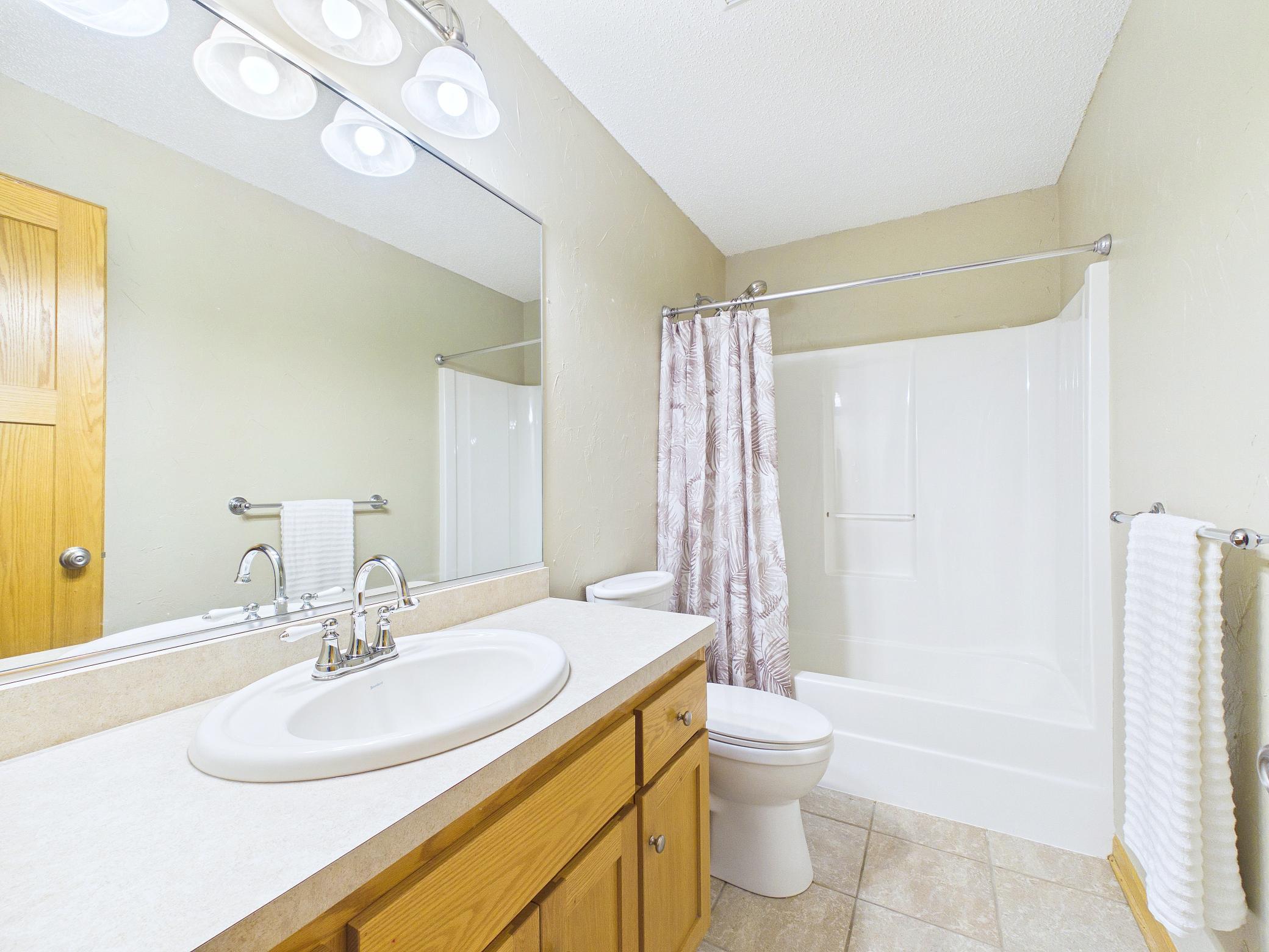 BATH 2.jpg