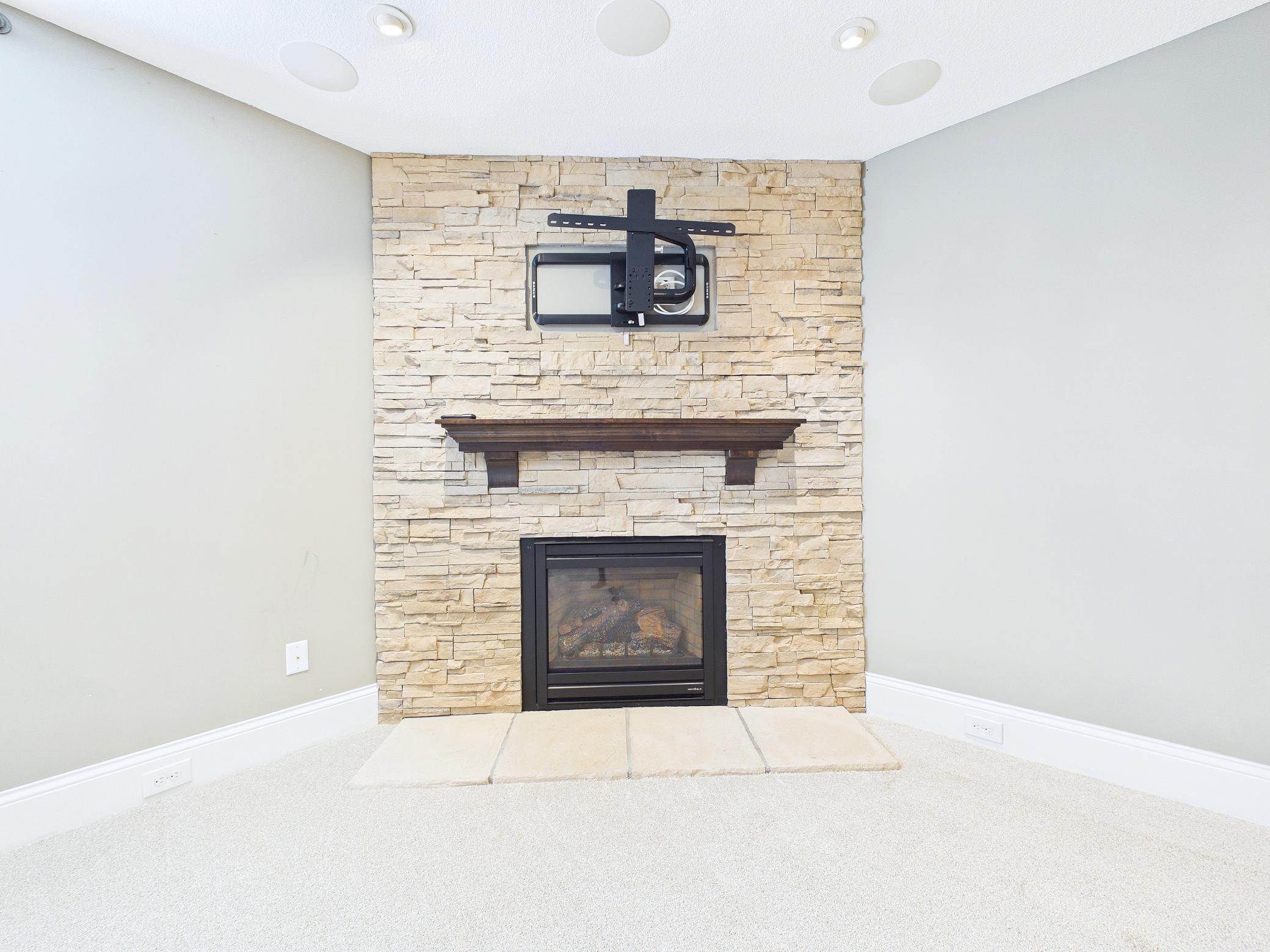 FIREPLACE.jpg