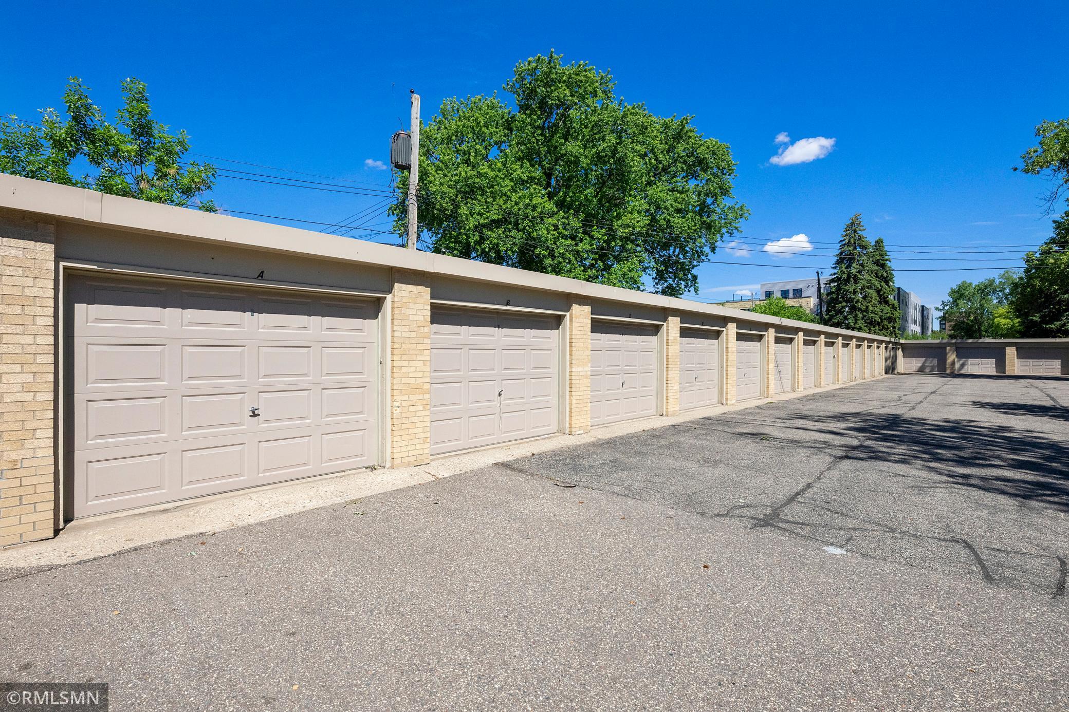 Private detached garages