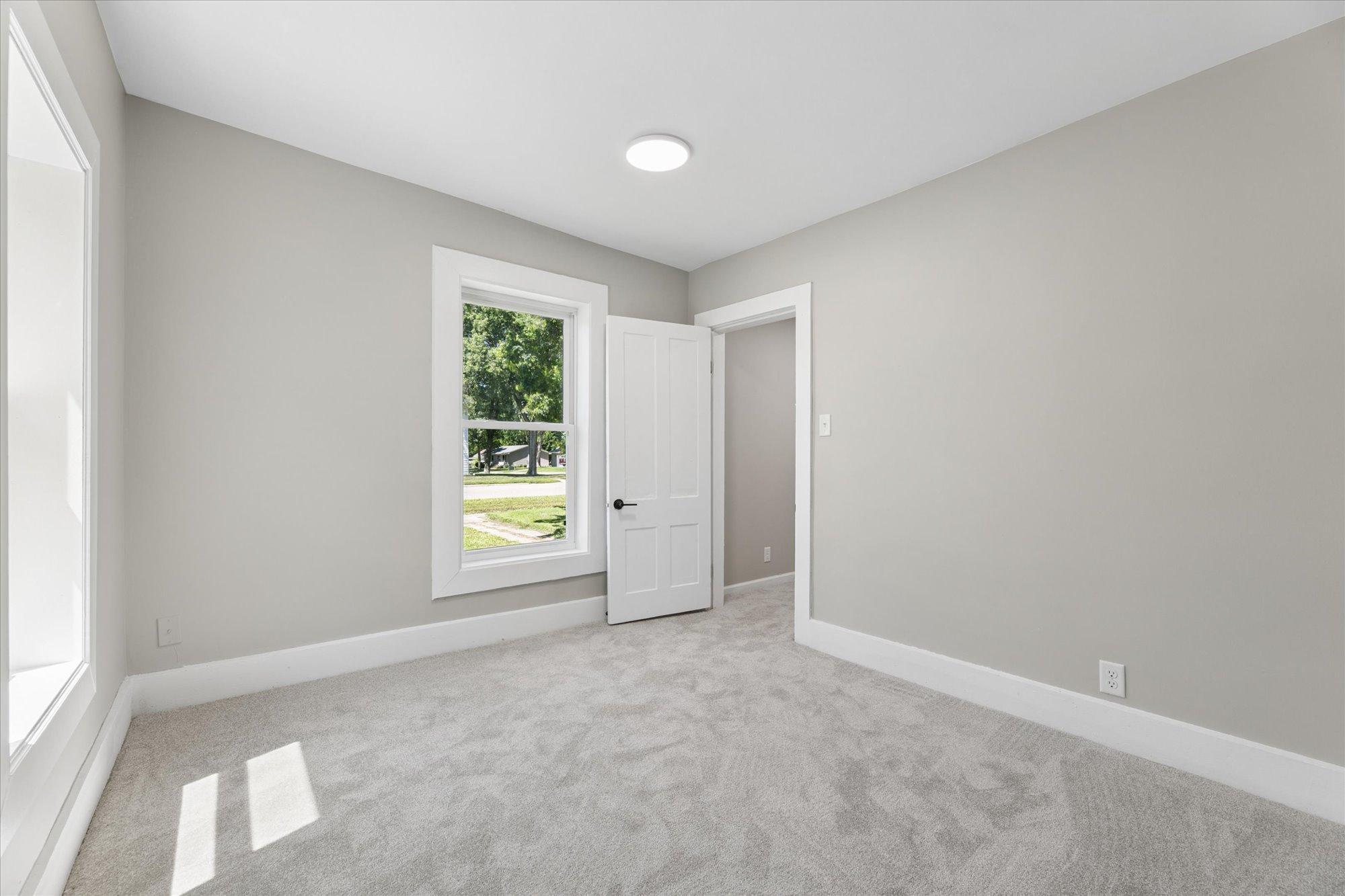17-403 S Holcombe Ave, Litchfield, MN 55355_18.jpg