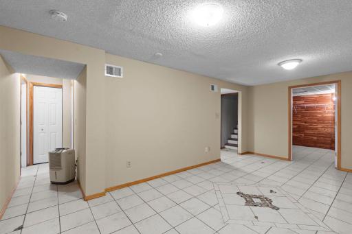 54-web-or-mls-16249 Xenia St NW-298.jpg
