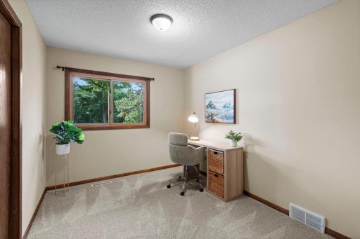 35-web-or-mls-16249 Xenia St NW-203.jpg