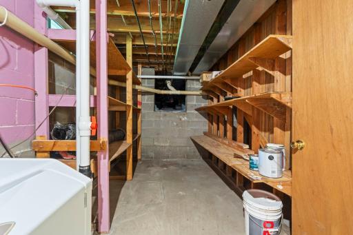 59-web-or-mls-16249 Xenia St NW-323.jpg