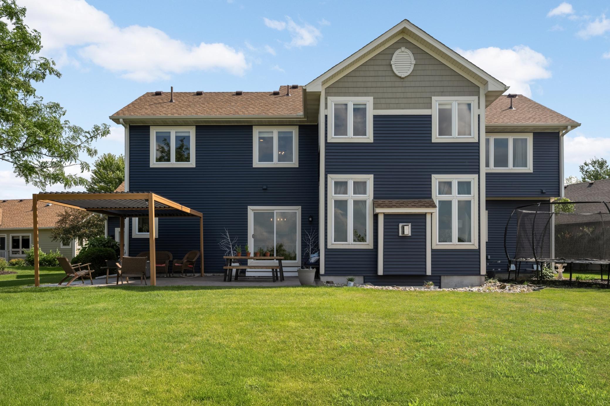 Great back yard for entertaining, or just enjoying sunshine.