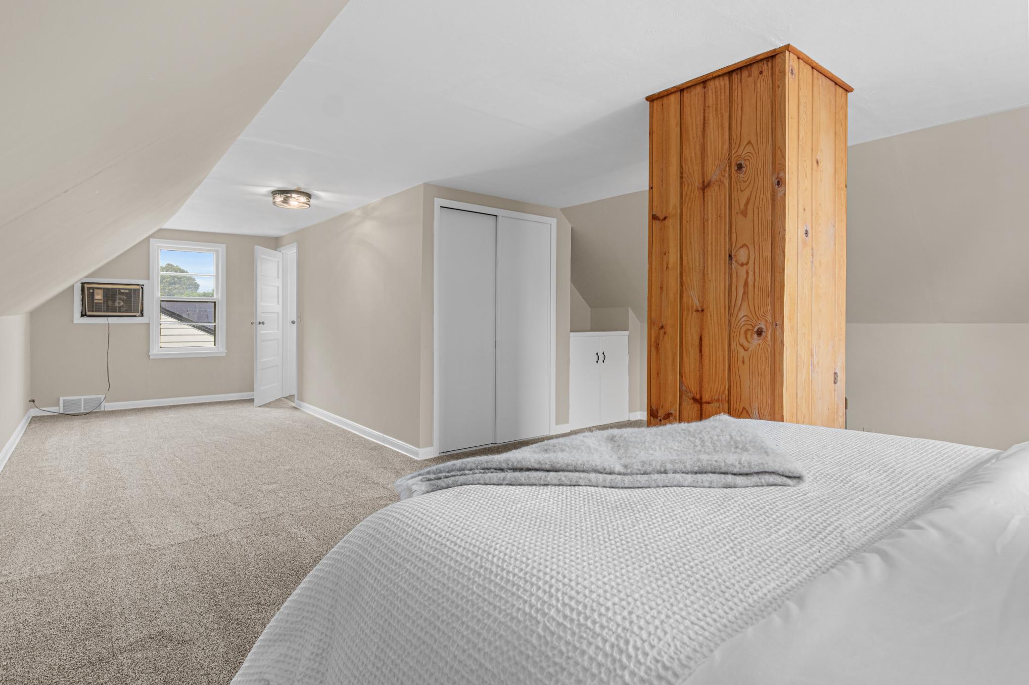 1394 Mackubin St-18.jpg