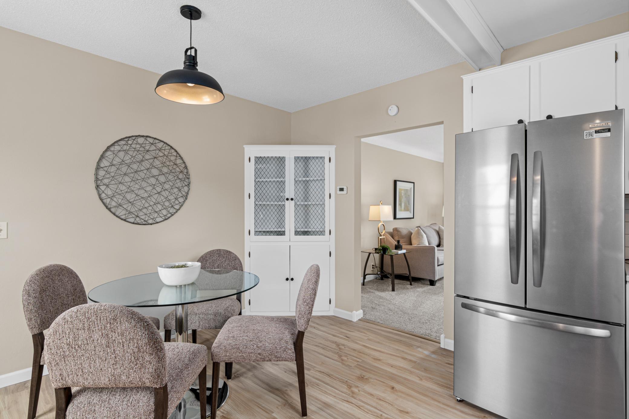 1394 Mackubin St-10.jpg