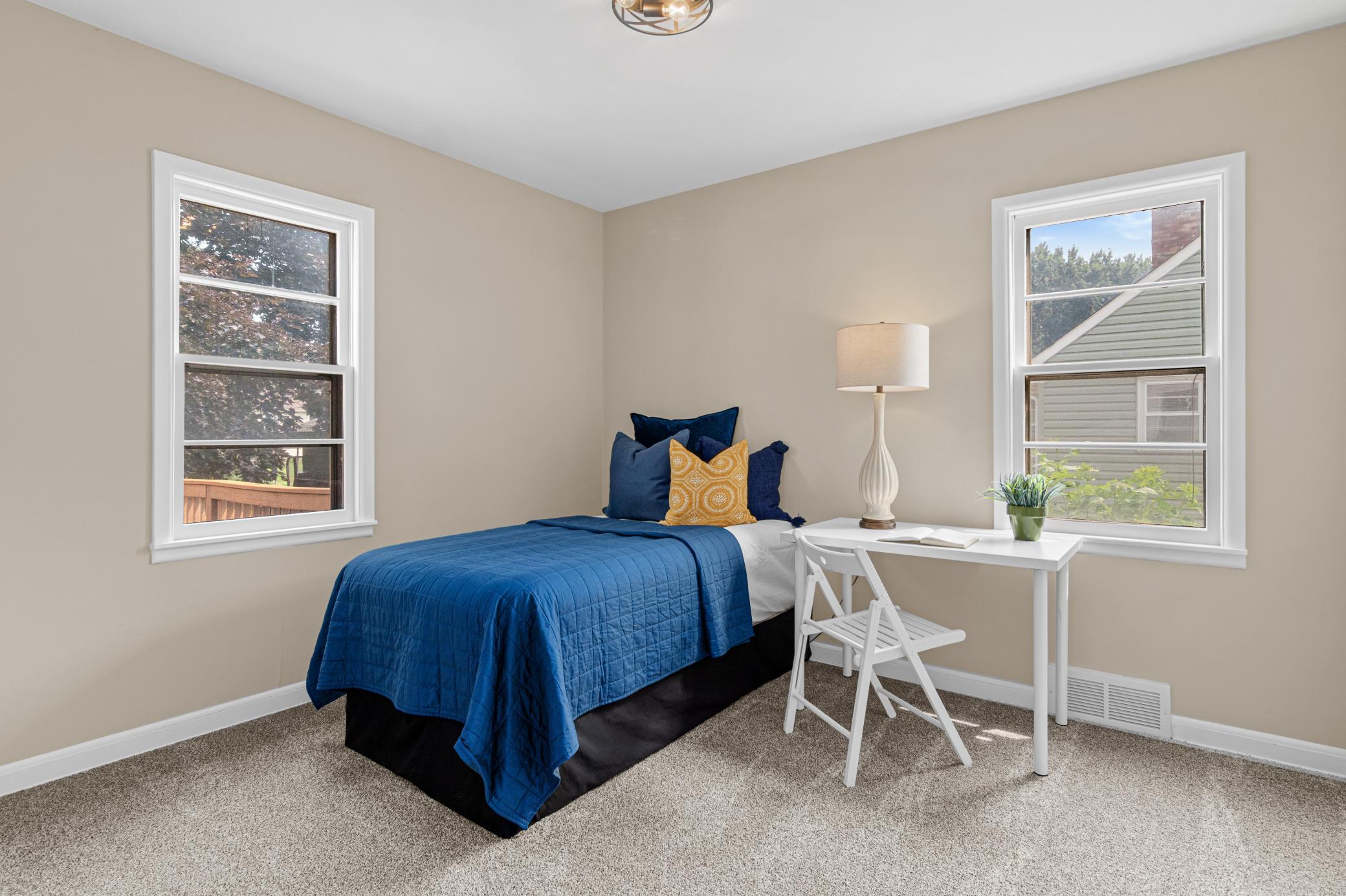 1394 Mackubin St-14.jpg