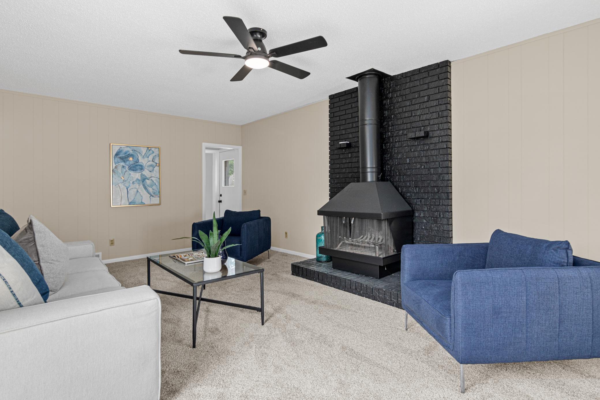 1394 Mackubin St-13.jpg
