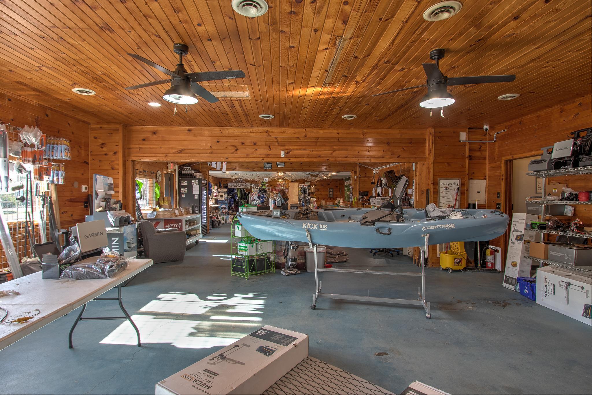 Showroom/Storage area