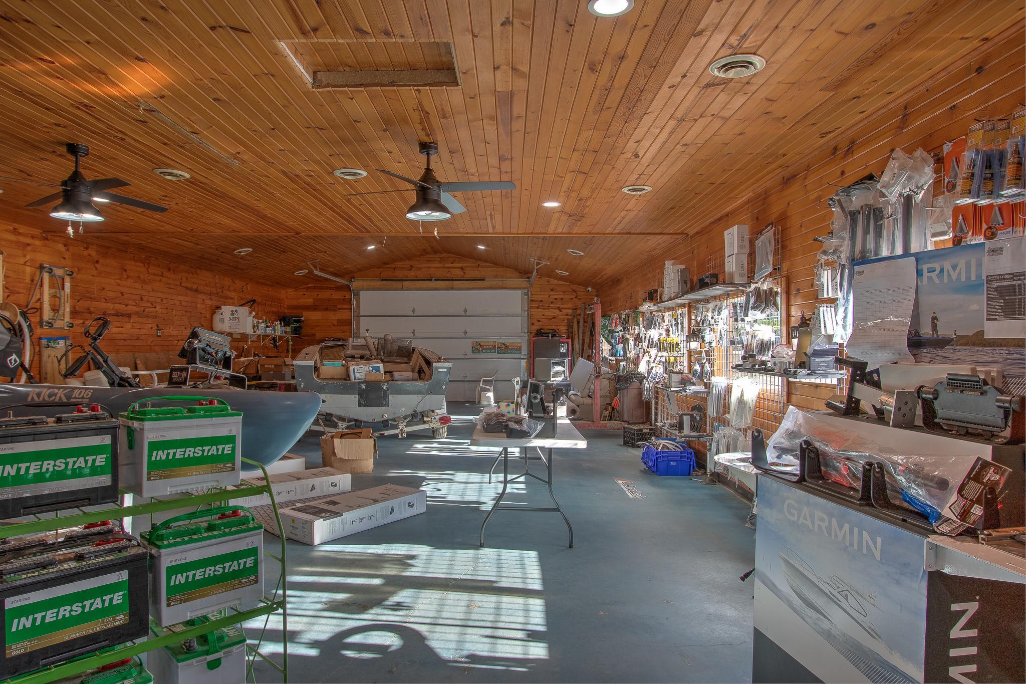 Showroom/Storage area