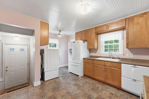 1002 Cedar Street, Alexandria, MN 56308
