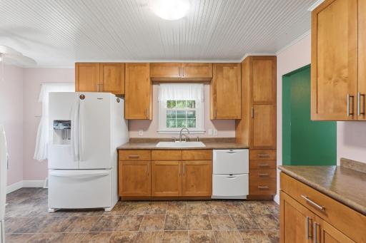 1002 Cedar Street, Alexandria, MN 56308