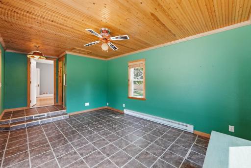 1002 Cedar Street, Alexandria, MN 56308