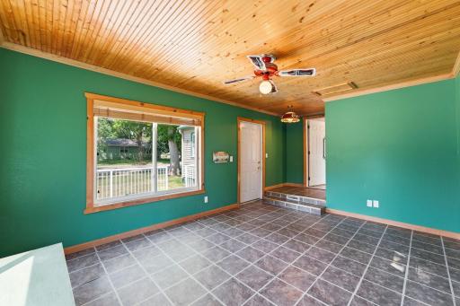 1002 Cedar Street, Alexandria, MN 56308