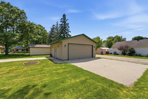 1002 Cedar Street, Alexandria, MN 56308