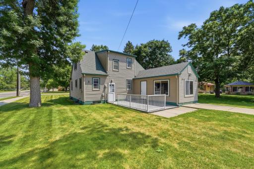 1002 Cedar Street, Alexandria, MN 56308