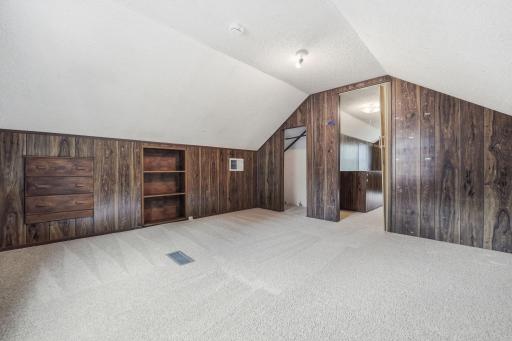New carpet in the upstairs bedroom