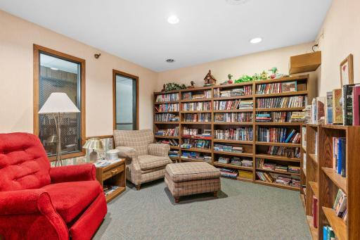 999 41st Avenue NE, 114, Columbia Heights, MN 55421