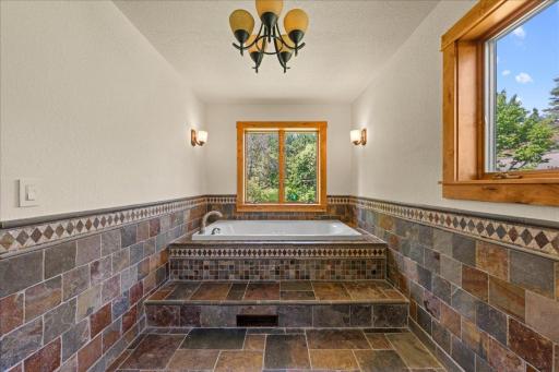 Primary suite