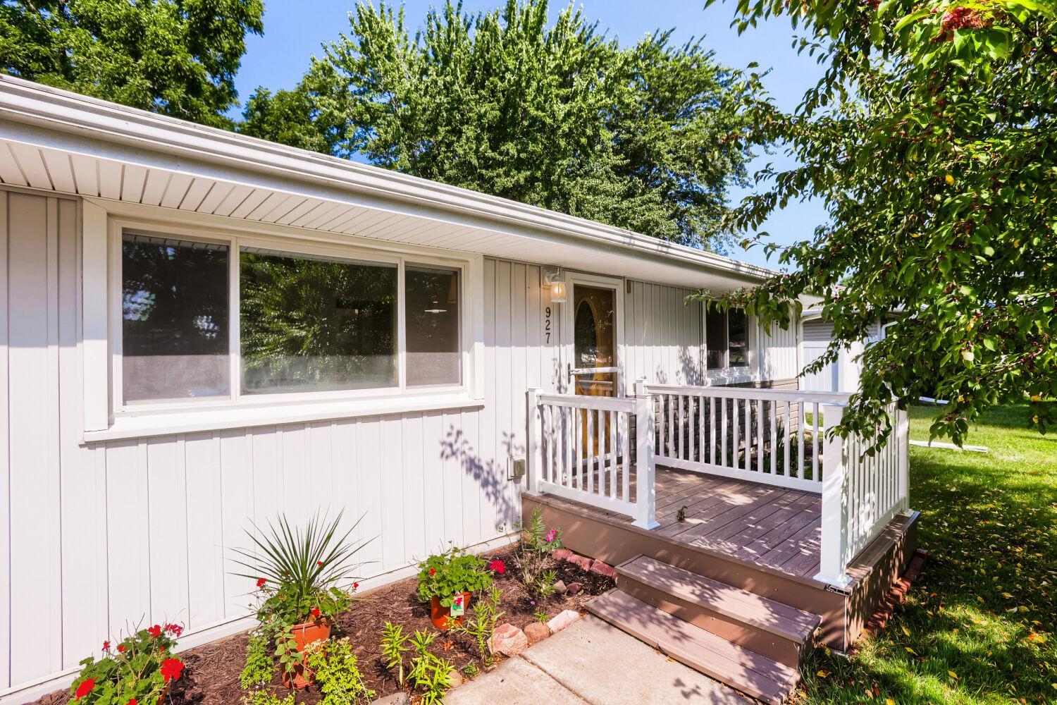 Front Entry/Porch