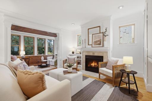 Cozy gas fireplace!