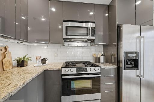 Tons of cabinets!