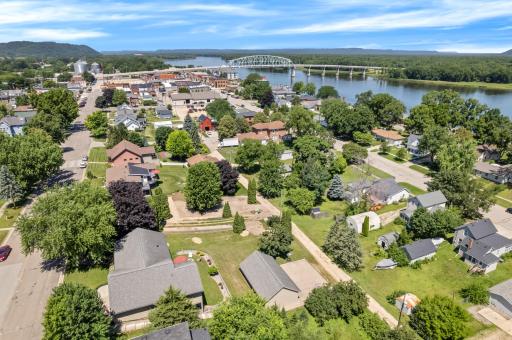 329 2nd Street E, Wabasha, MN 55981