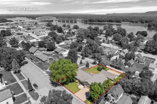 329 2nd Street E, Wabasha, MN 55981